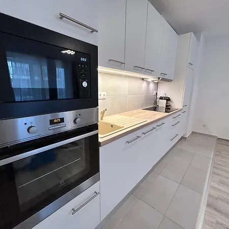 West Budapest-edge Of Downtown-free Parking * Βουδαπέστη